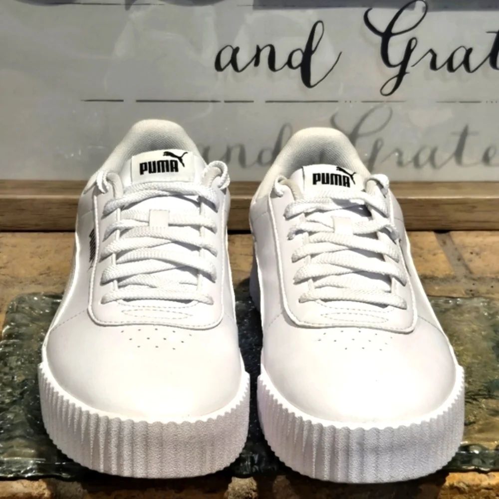 Puma Carina NR 2.0 White Wmns Sz 11 #374106 01